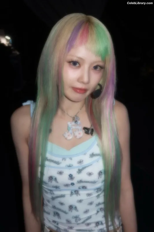 XG (Kpop) photo 3 of 3042