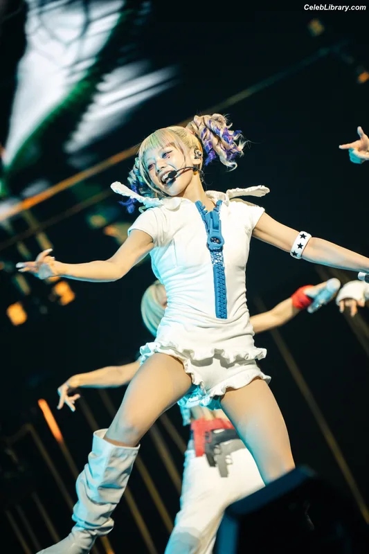 XG (Kpop) photo 11 of 3042