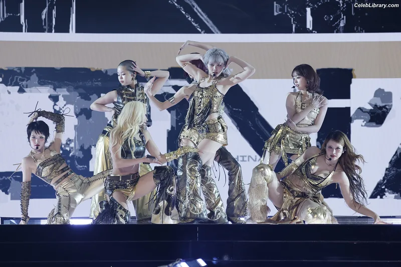 XG (Kpop) photo 13 of 3042