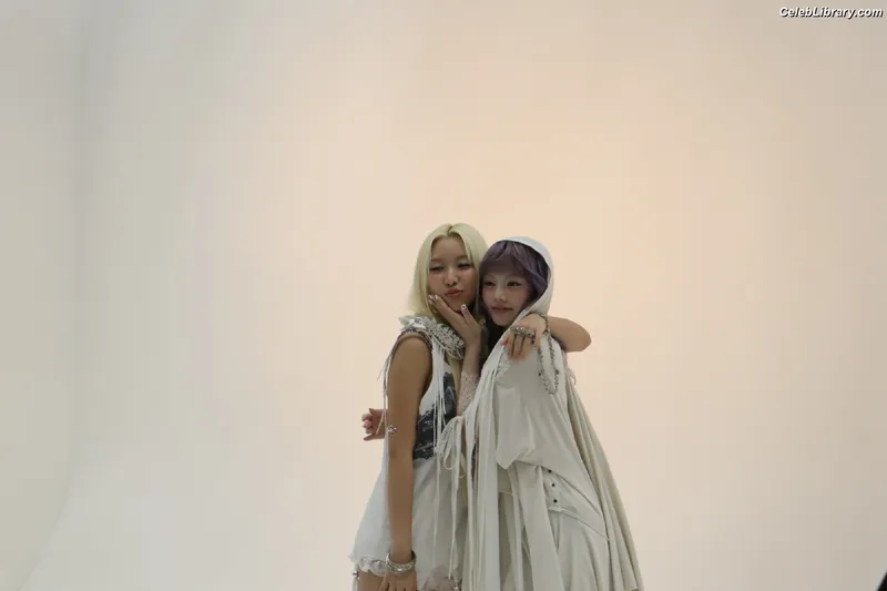 XG (Kpop) photo 17 of 3042