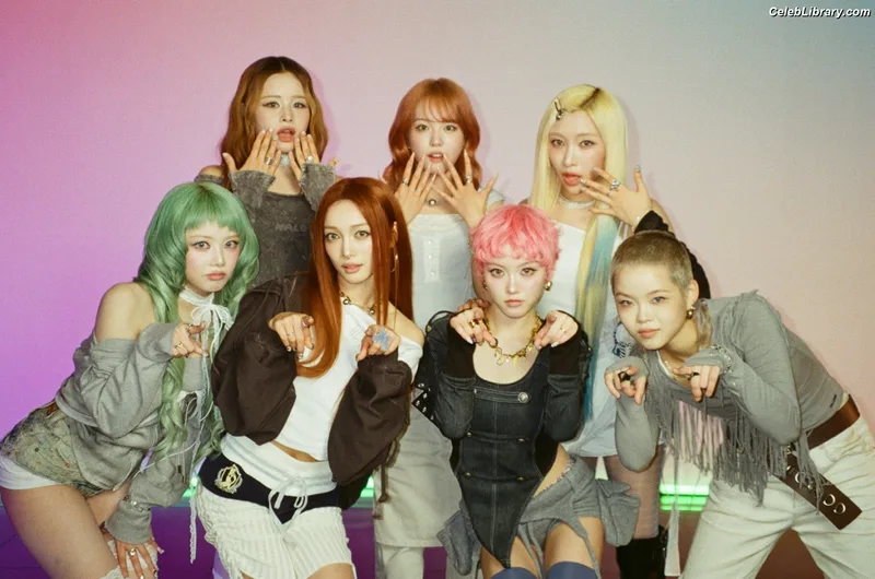XG (Kpop) photo 2 of 3042