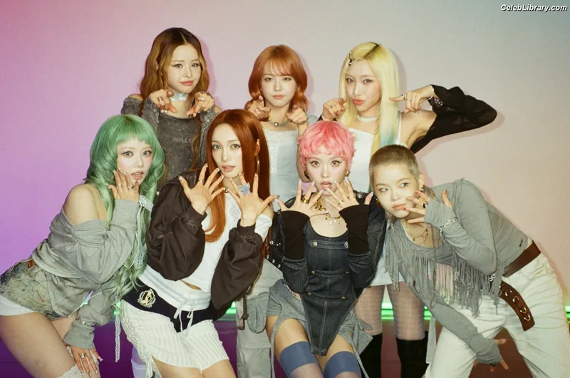XG (Kpop) photo 3 of 3042