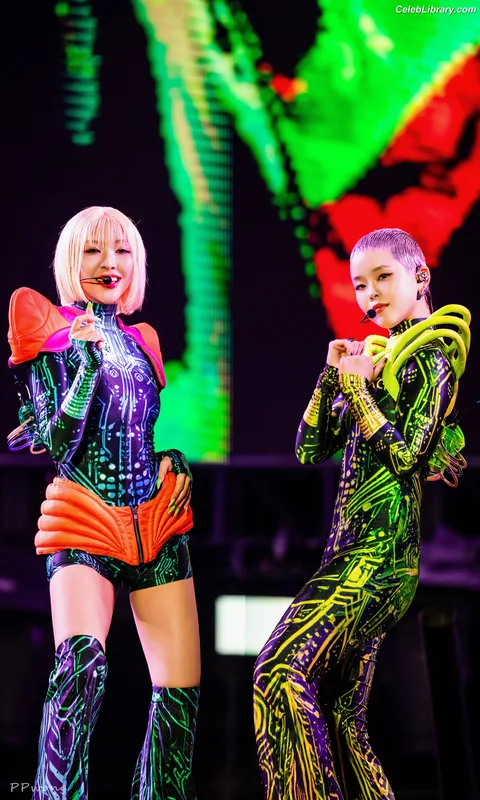 XG (Kpop) photo 15 of 3042