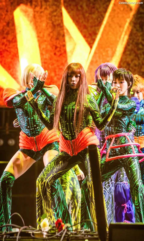 XG (Kpop) photo 10 of 3042