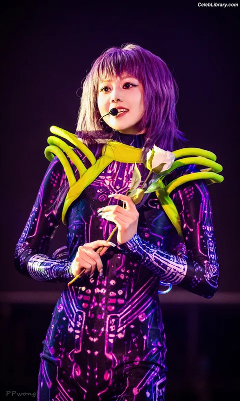 XG (Kpop) photo 16 of 3042