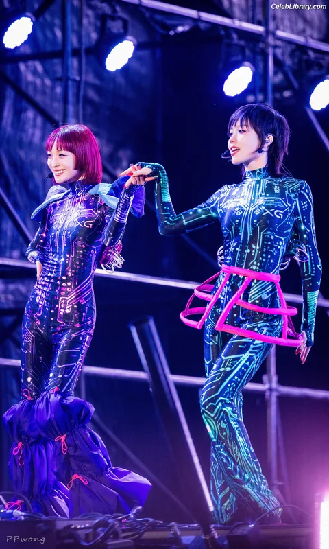 XG (Kpop) photo 16 of 3042