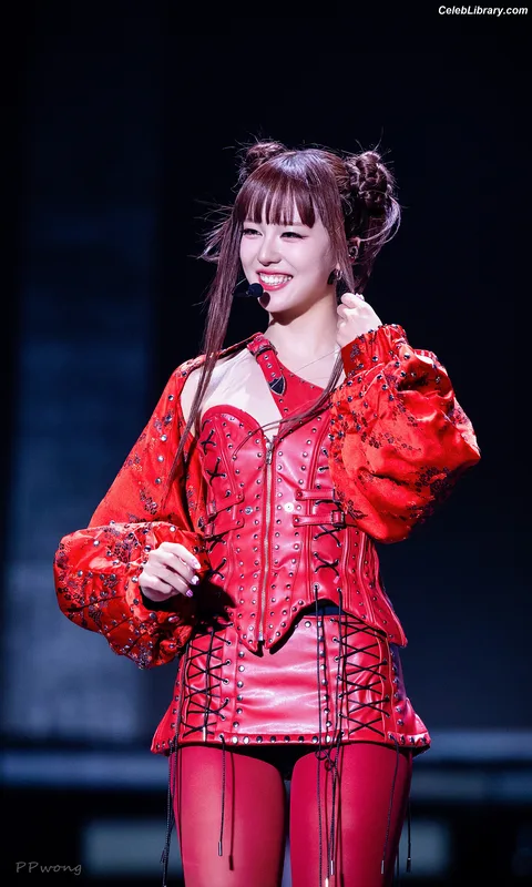 XG (Kpop) photo 3 of 3042
