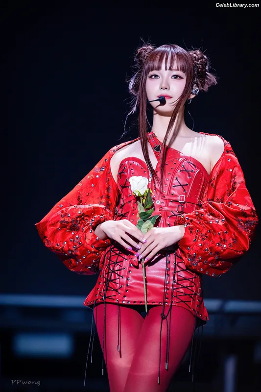 XG (Kpop) photo 5 of 3042