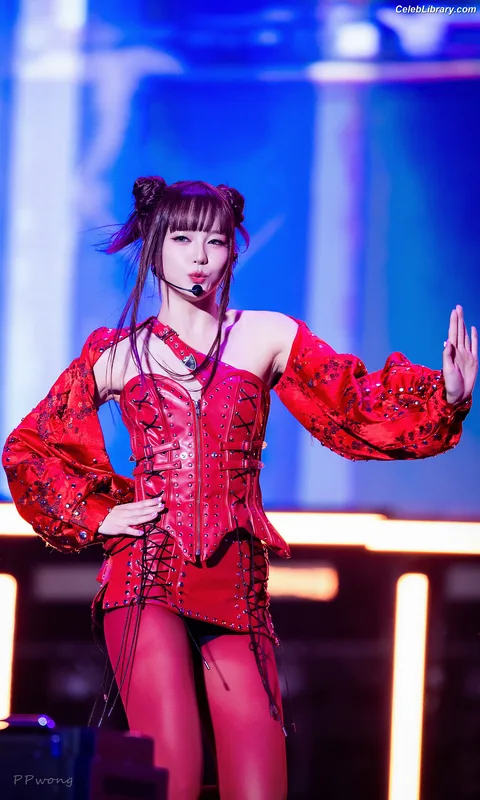 XG (Kpop) photo 9 of 3042
