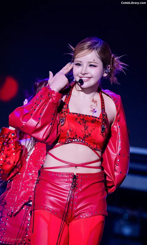 XG (Kpop) photo 2 of 3042