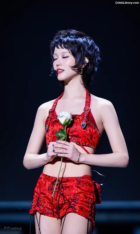 XG (Kpop) photo 4 of 3042