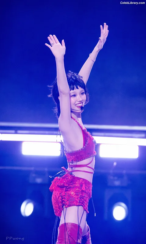 XG (Kpop) photo 10 of 3042