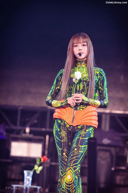XG (Kpop) photo 2 of 3042