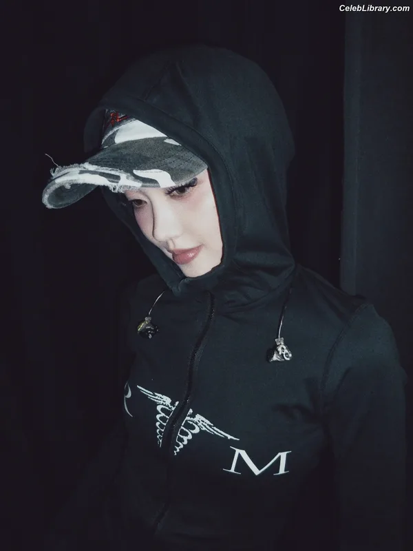 XG (Kpop) photo 13 of 3042