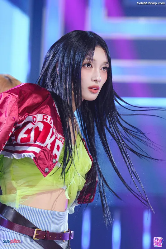 XG (Kpop) photo 15 of 3042