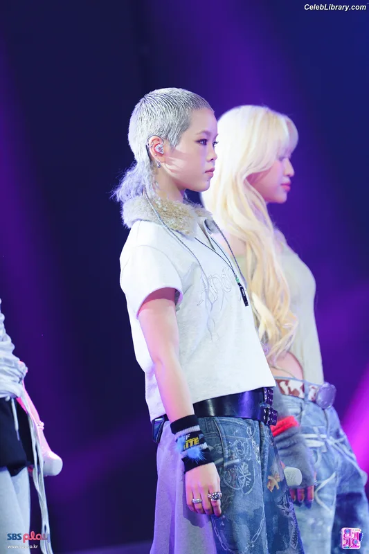 XG (Kpop) photo 13 of 3042