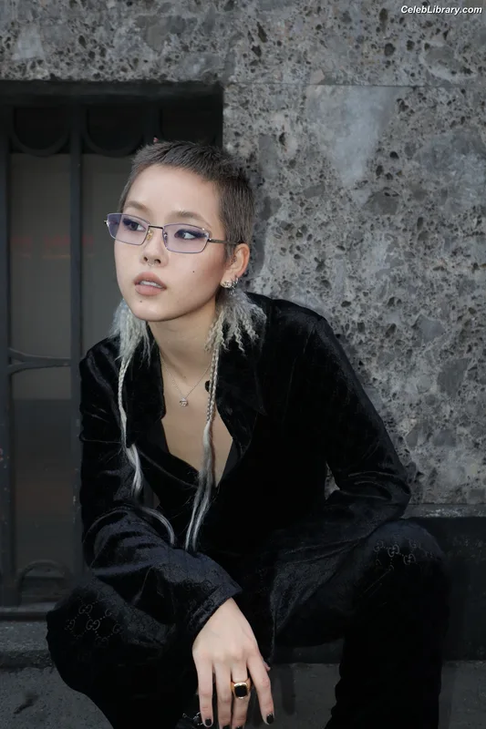 XG (Kpop) photo 20 of 3042