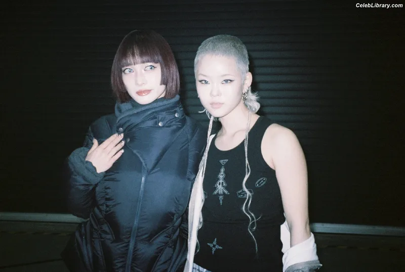 XG (Kpop) photo 2 of 3042