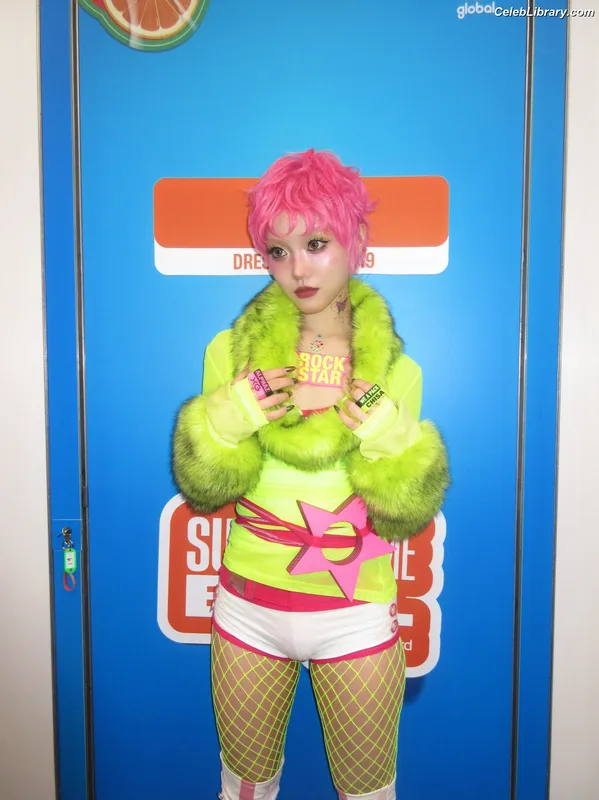 XG (Kpop) photo 9 of 3042