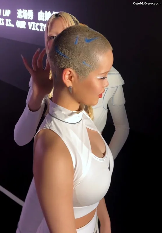 XG (Kpop) photo 16 of 3042
