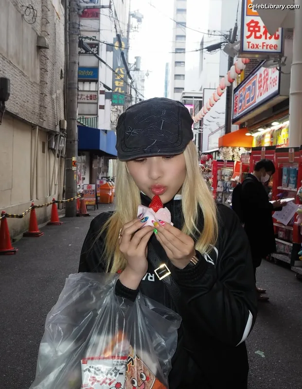 XG (Kpop) photo 3 of 3042