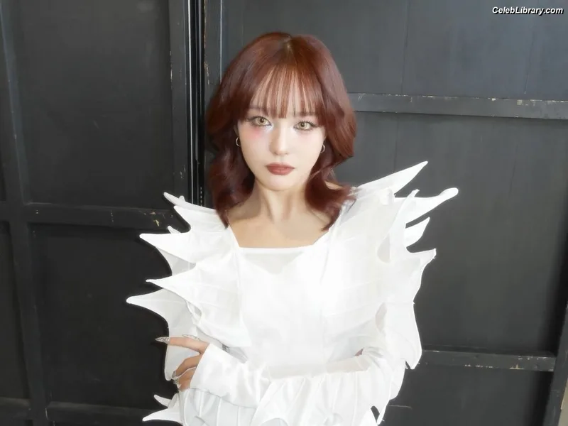 XG (Kpop) photo 9 of 3042