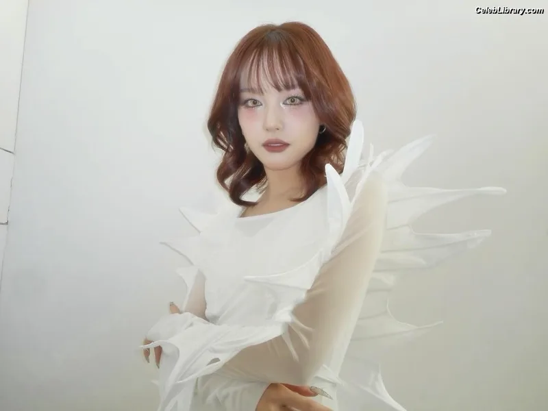 XG (Kpop) photo 10 of 3042