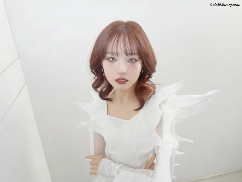 XG (Kpop) photo 16 of 3042