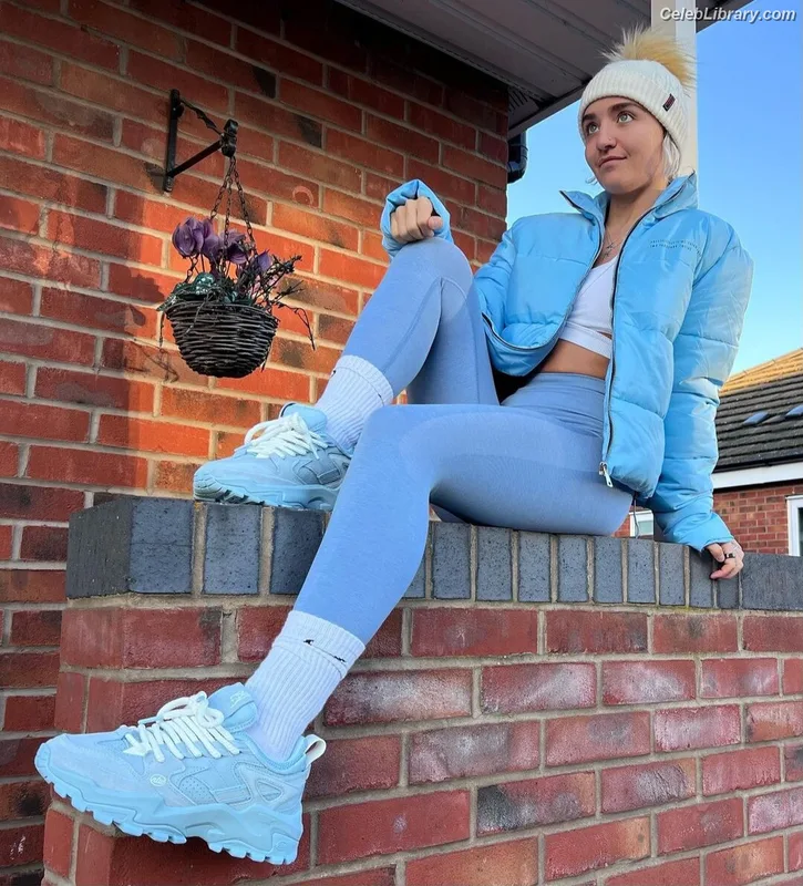 Xia Brookside photo 24 of 279