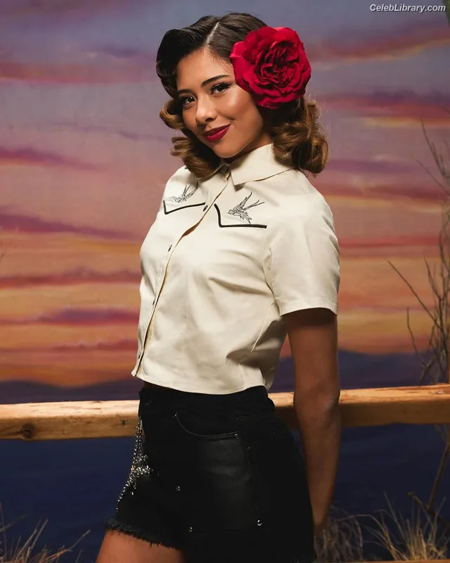 Xochitl Gomez photo 7 of 1688