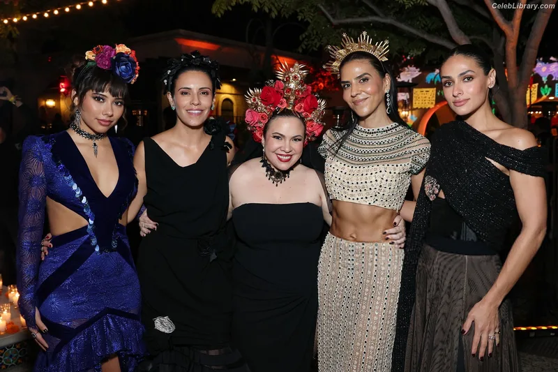 Xochitl Gomez photo 9 of 1688
