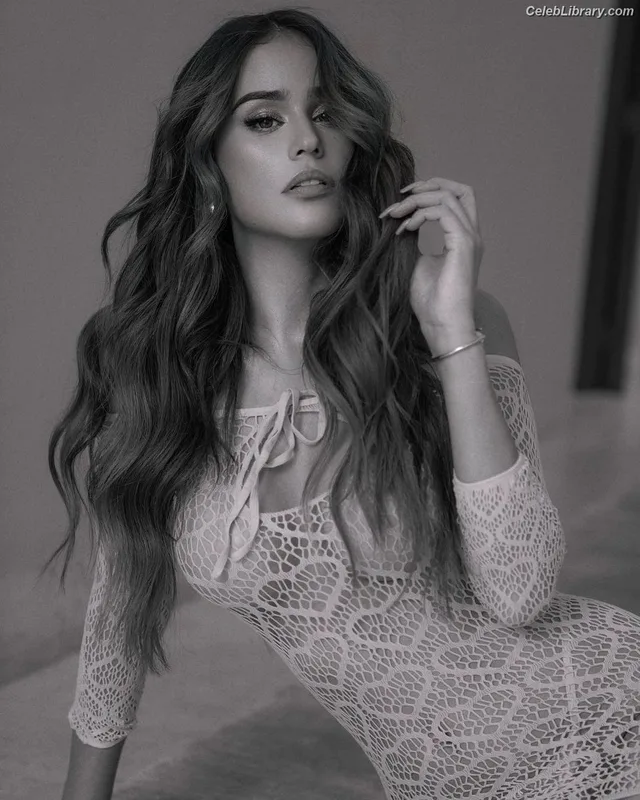 Yanet Garcia photo 5 of 970