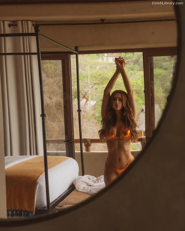 Yanet Garcia photo 9 of 970
