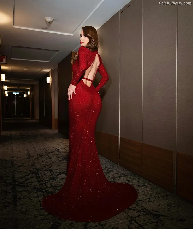 Yanet Garcia photo 6 of 970