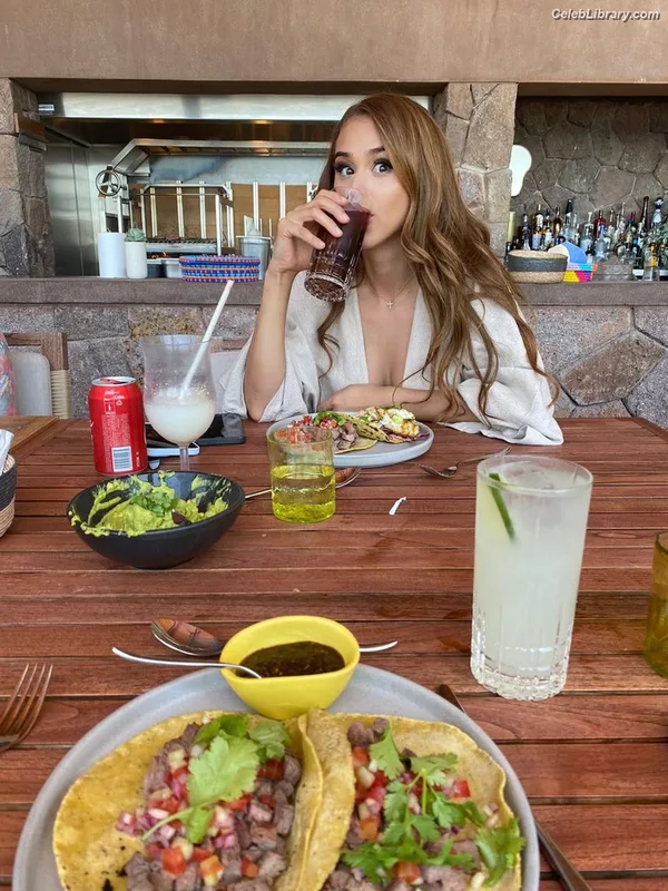 Yanet Garcia photo 24 of 970