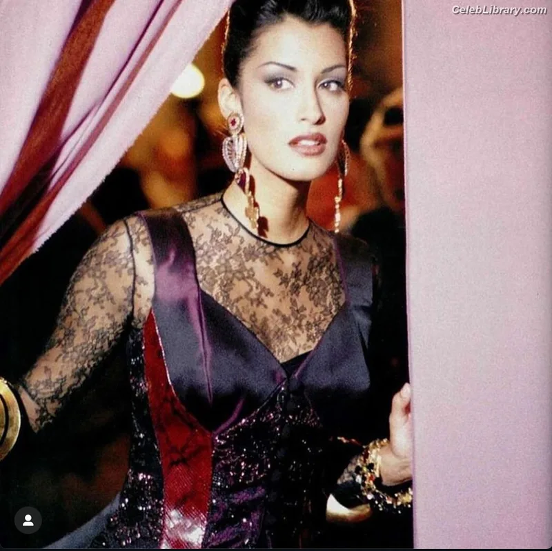 Yasmeen Ghauri photo 6 of 10