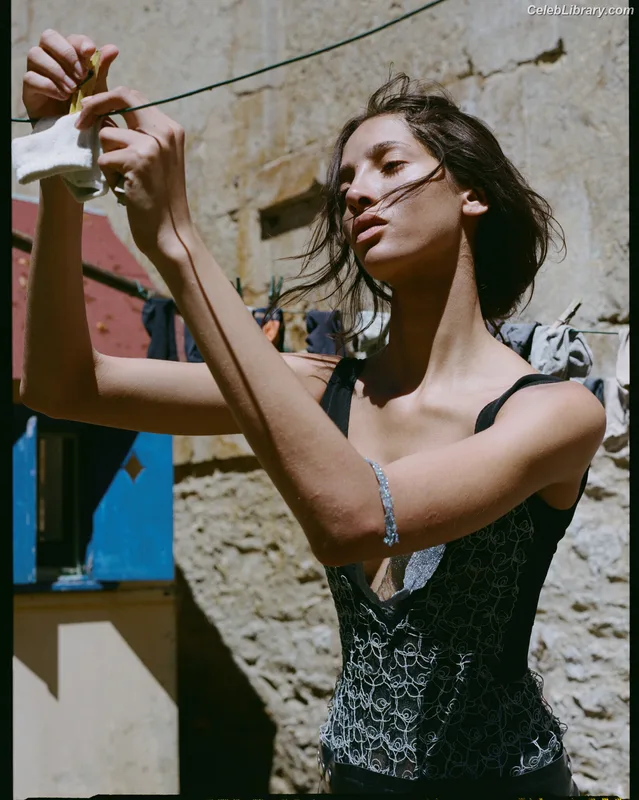 Yasmin Wijnaldum photo 15 of 70
