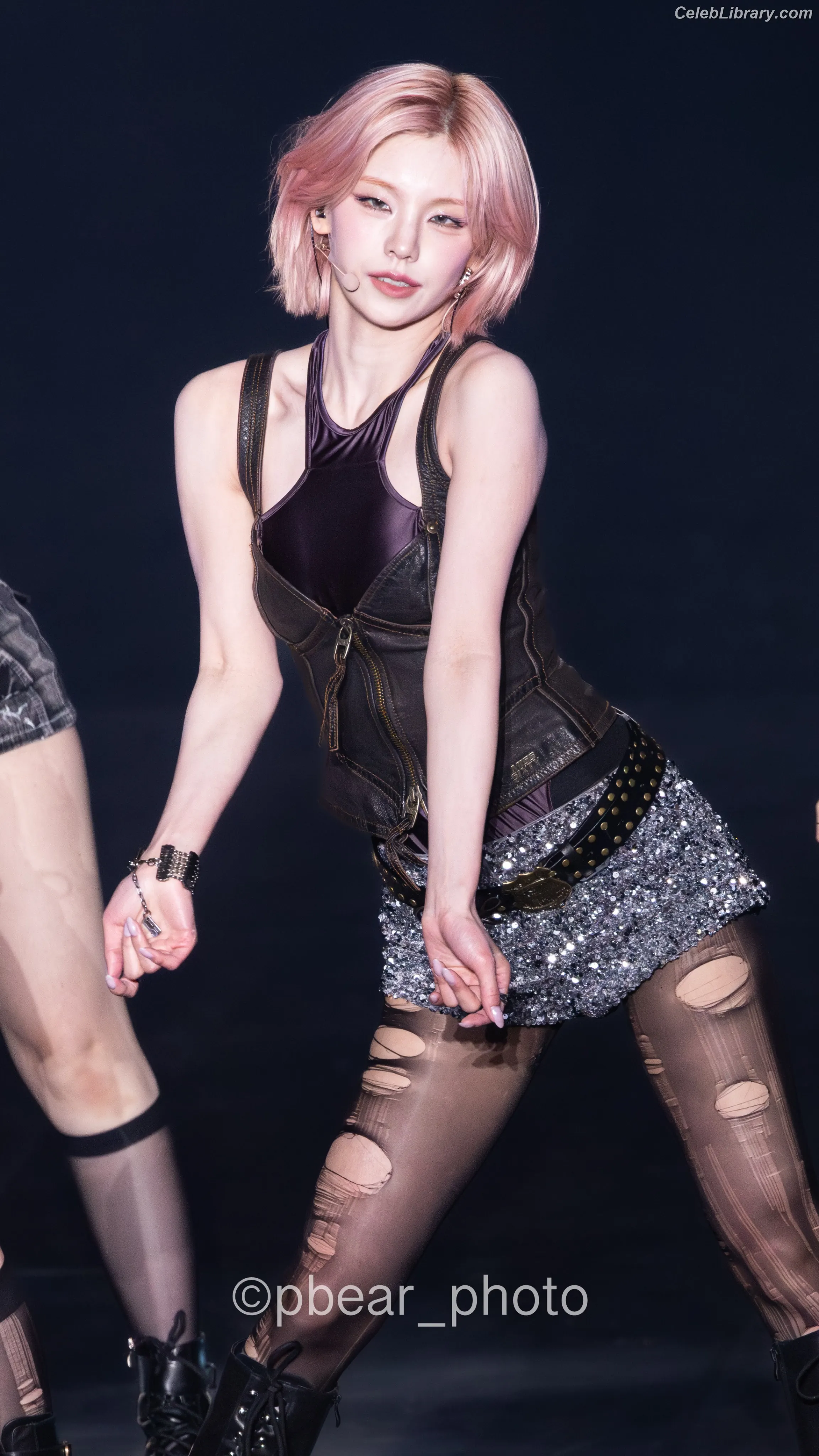 Yeji - ITZY (예지, Hwang Ye-ji) photo 8 of 1034