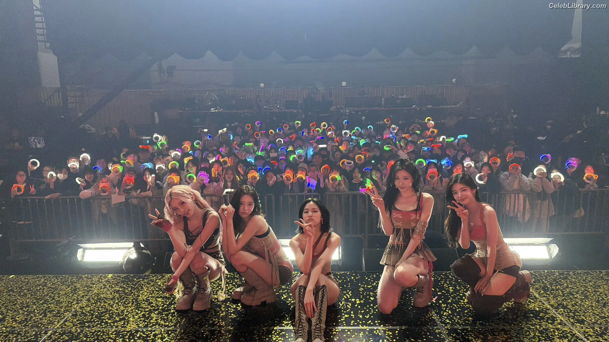 Yeji - ITZY (예지, Hwang Ye-ji) photo 15 of 1034