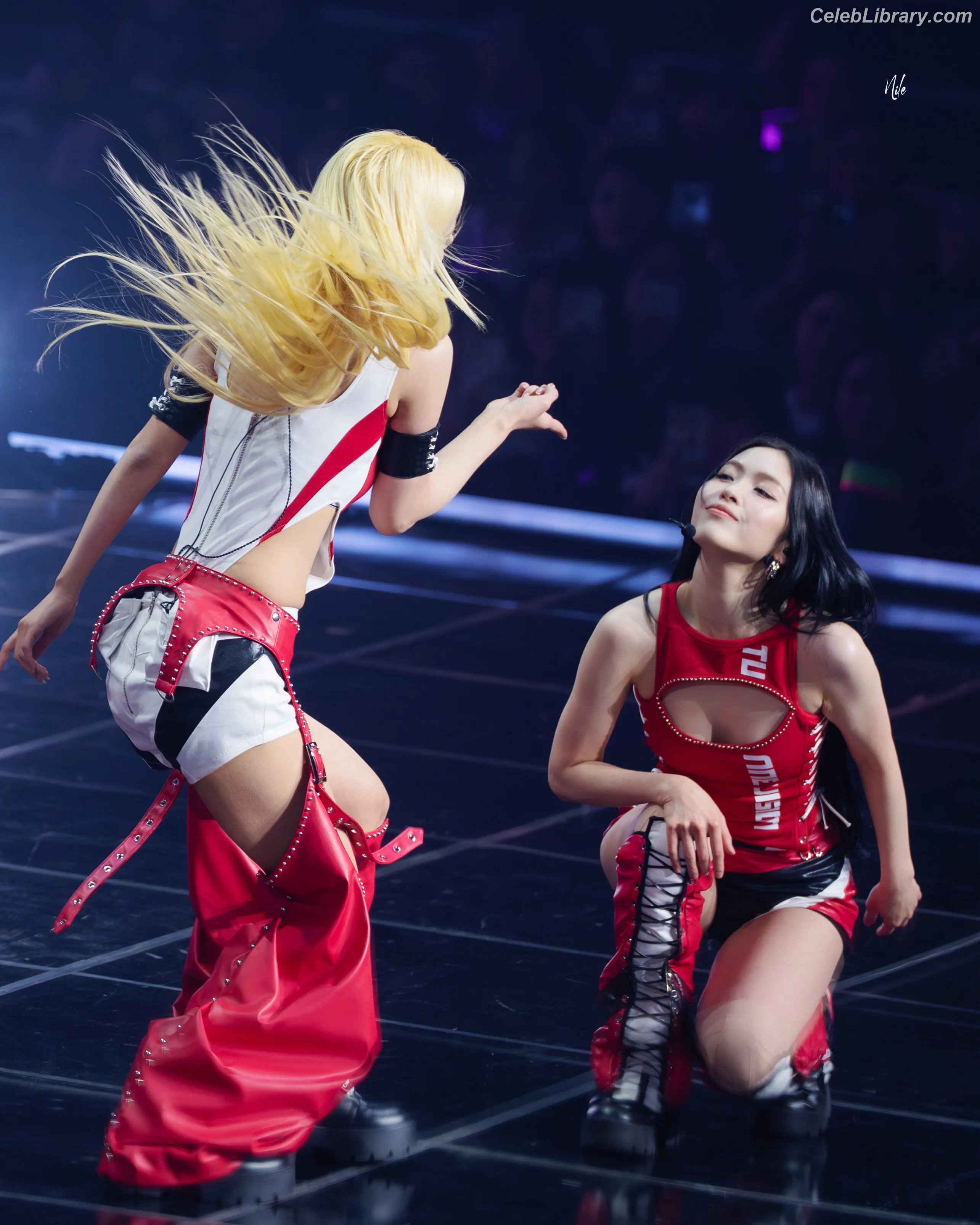Yeji - ITZY (예지, Hwang Ye-ji) photo 23 of 1034