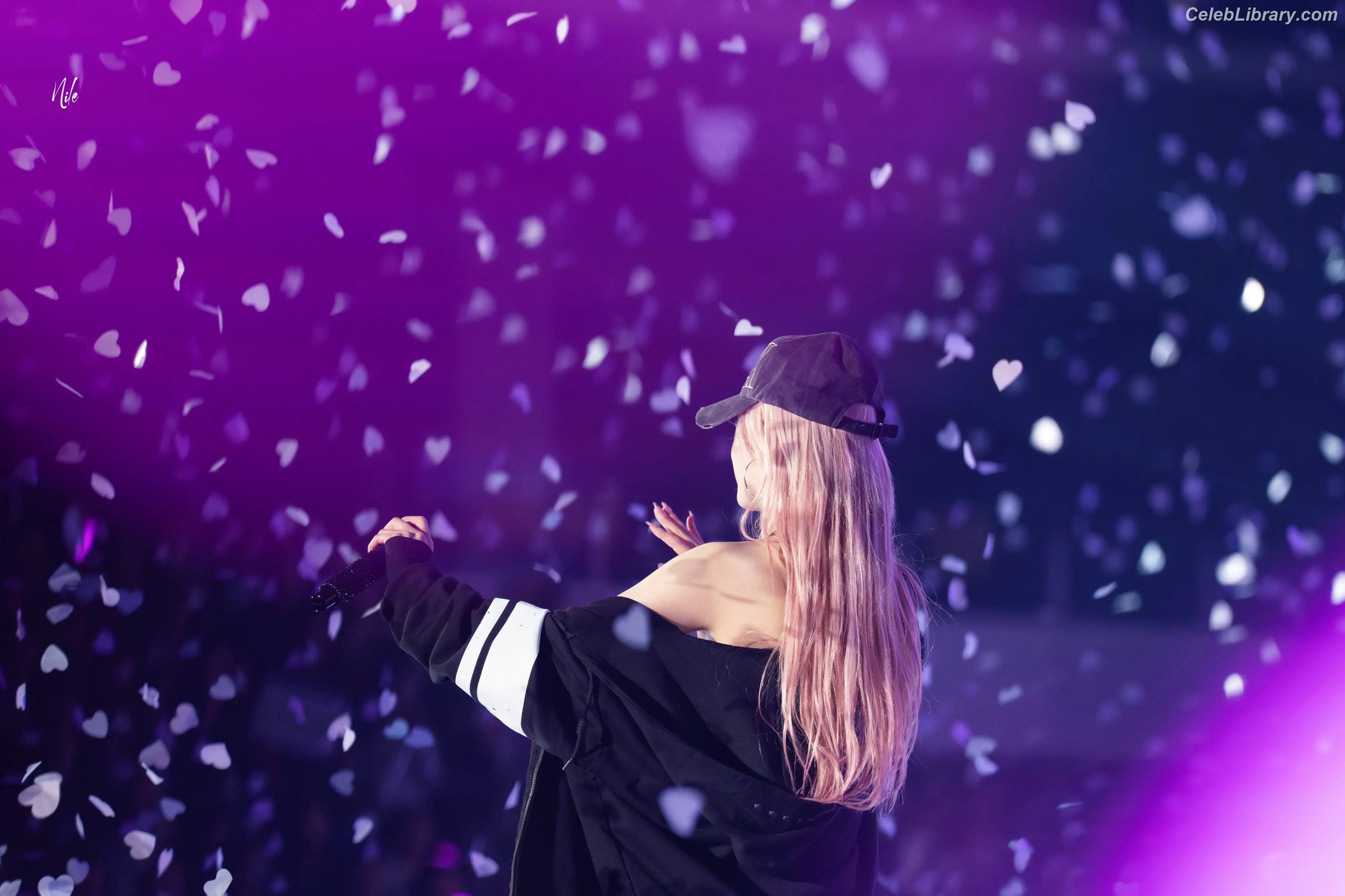 Yeji - ITZY (예지, Hwang Ye-ji) photo 20 of 1034