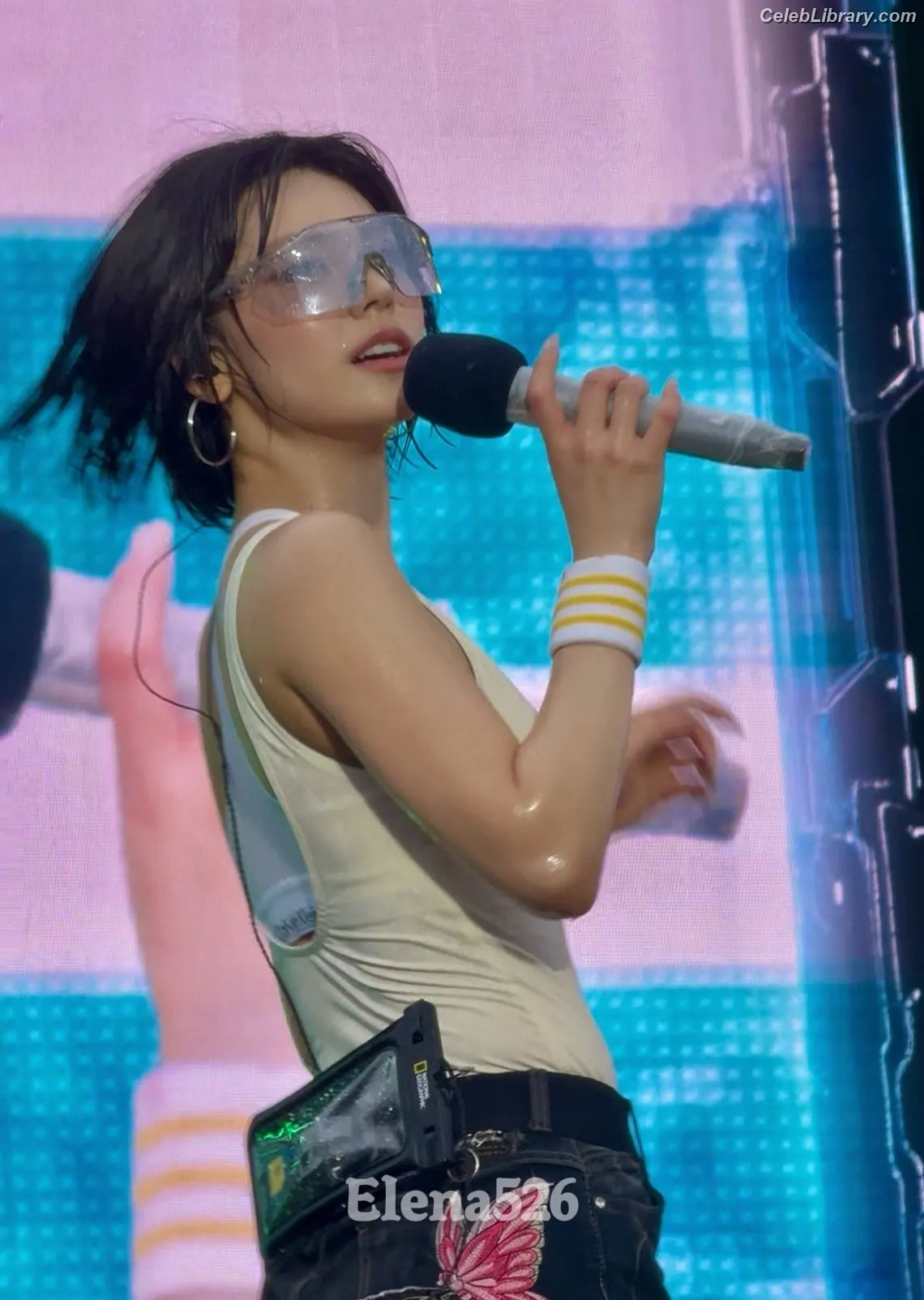 Yeji - ITZY (예지, Hwang Ye-ji) photo 13 of 1034