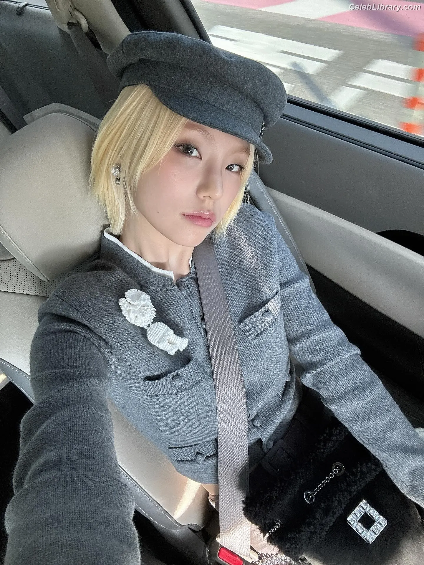 Yeji - ITZY (예지, Hwang Ye-ji) photo 8 of 1034