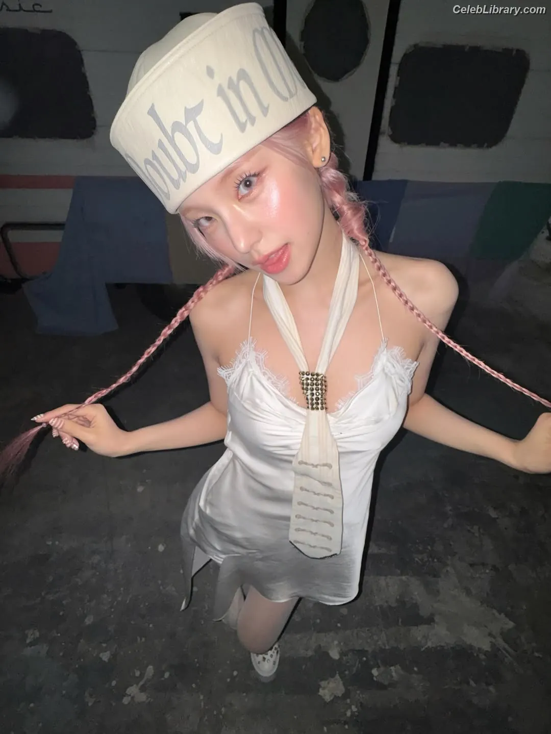 Yeji - ITZY (예지, Hwang Ye-ji) photo 7 of 1034