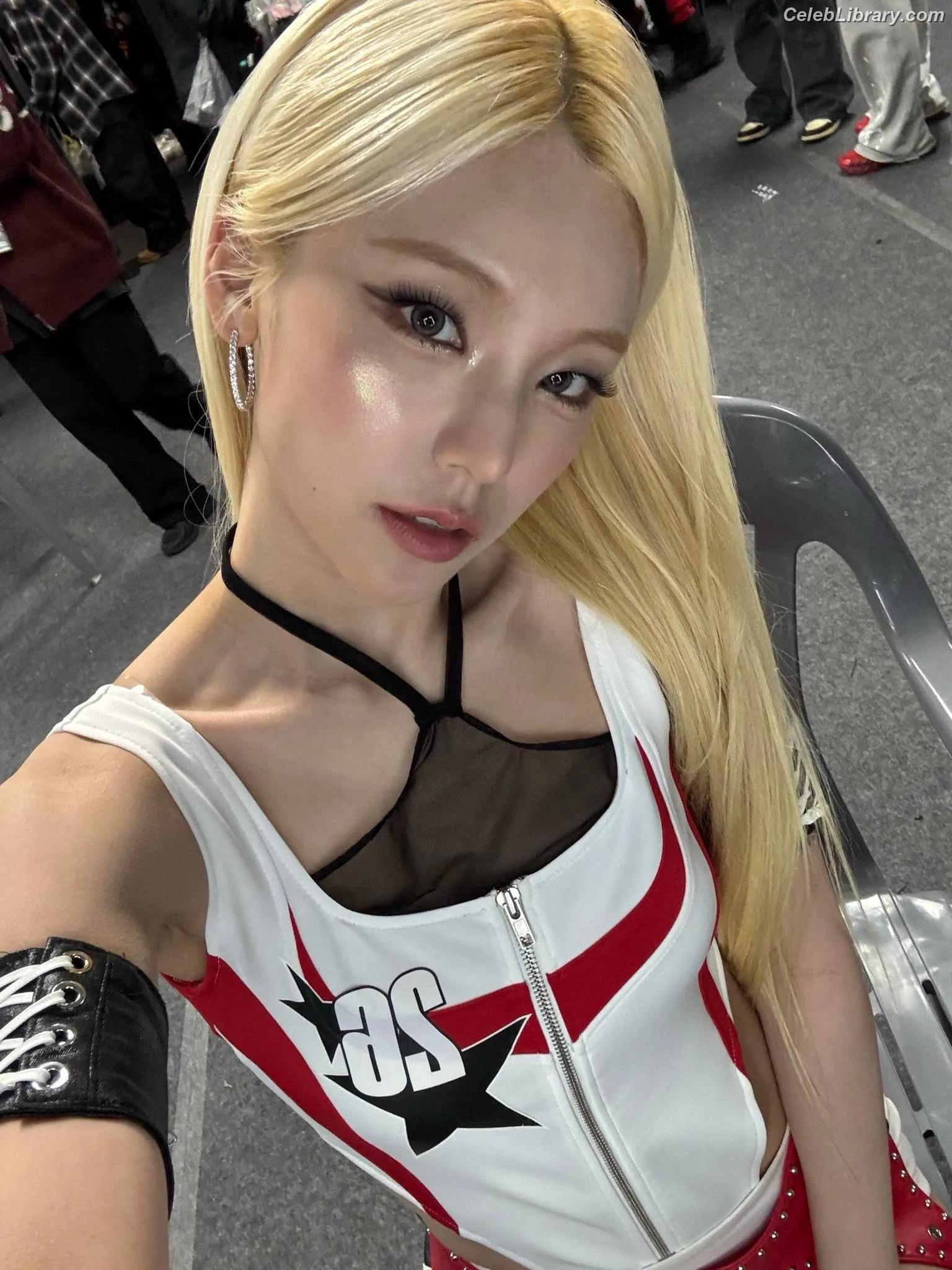 Yeji - ITZY (예지, Hwang Ye-ji) photo 19 of 1034