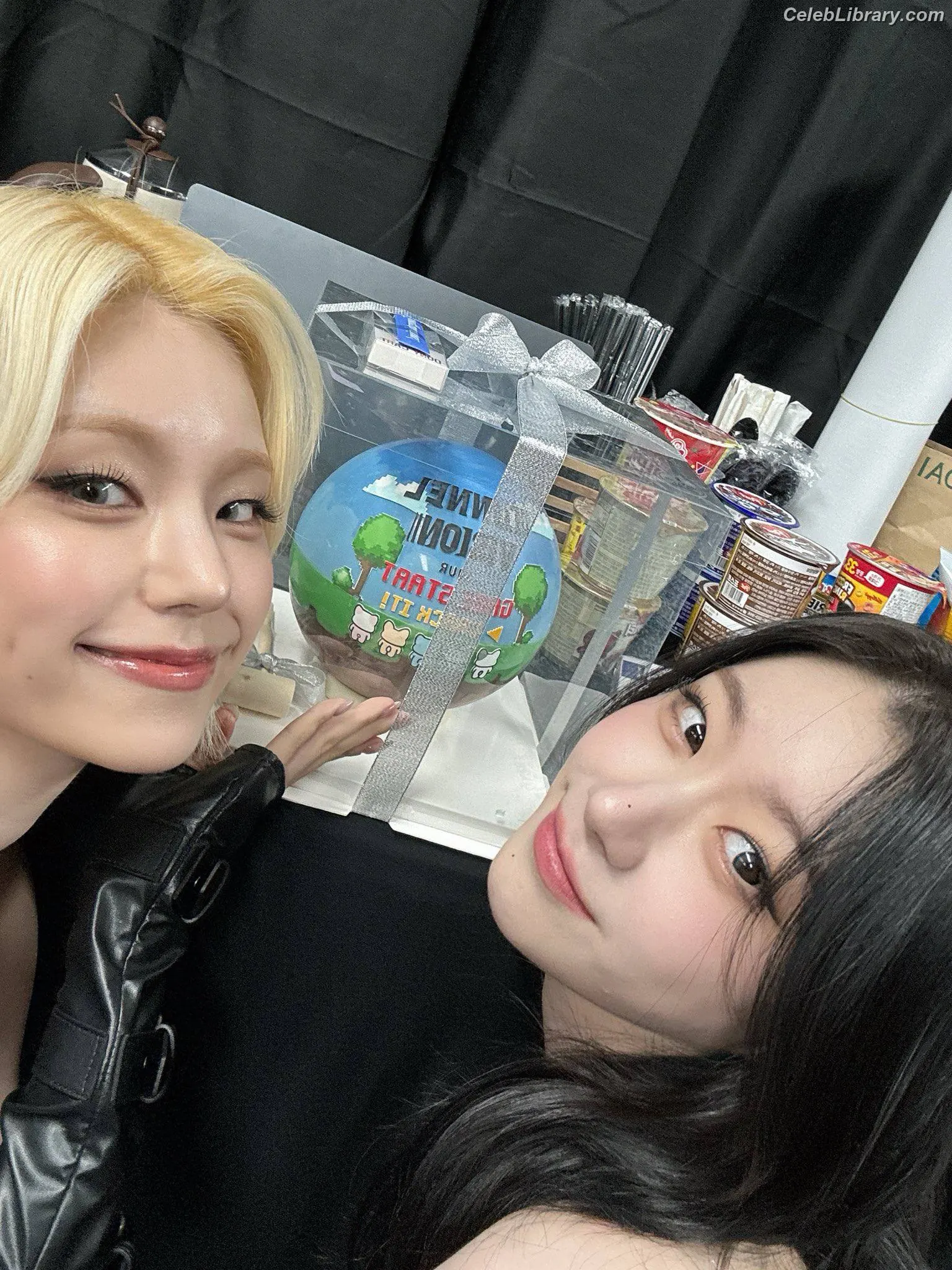 Yeji - ITZY (예지, Hwang Ye-ji) photo 24 of 1034