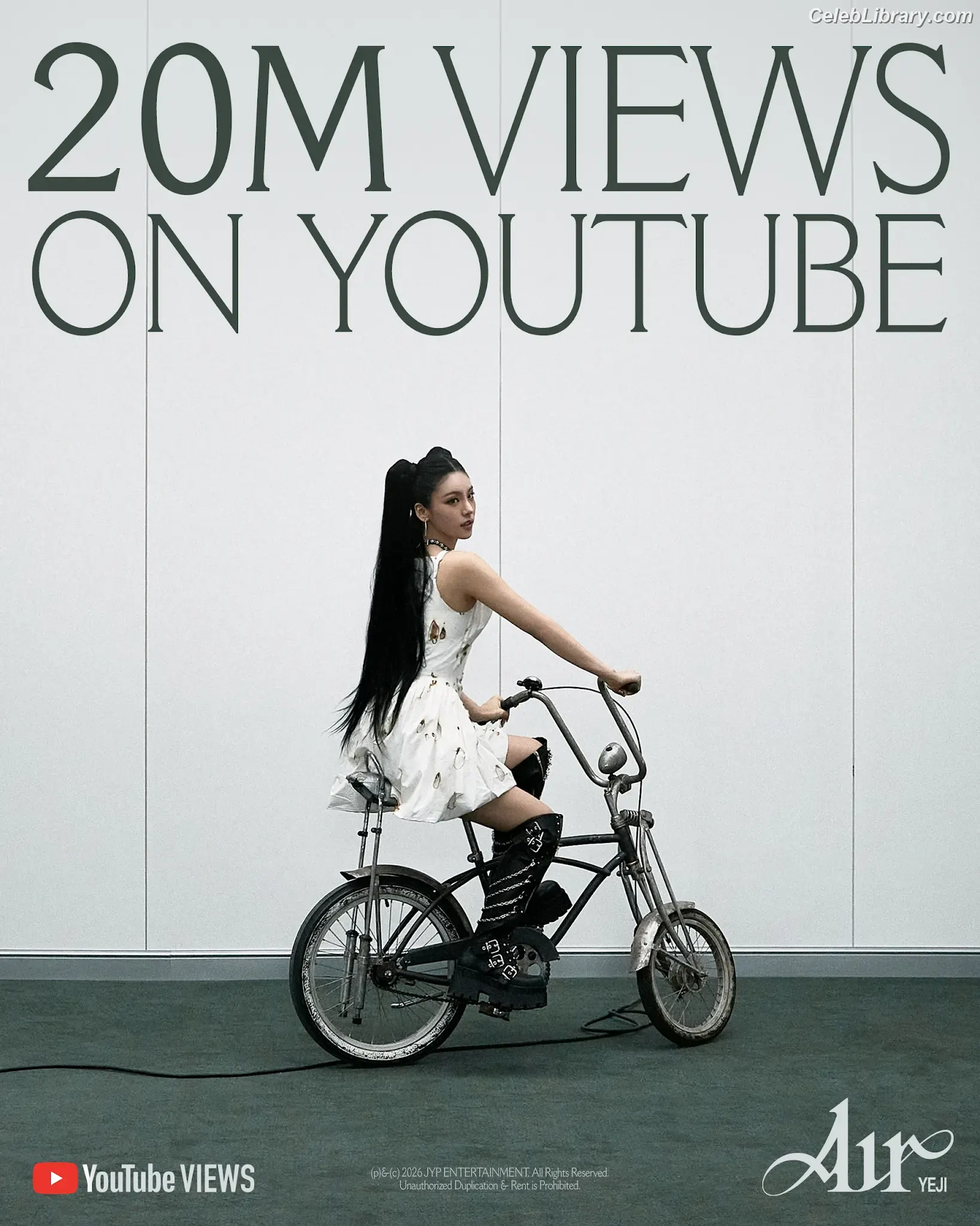 Yeji - ITZY (예지, Hwang Ye-ji) photo 15 of 1034