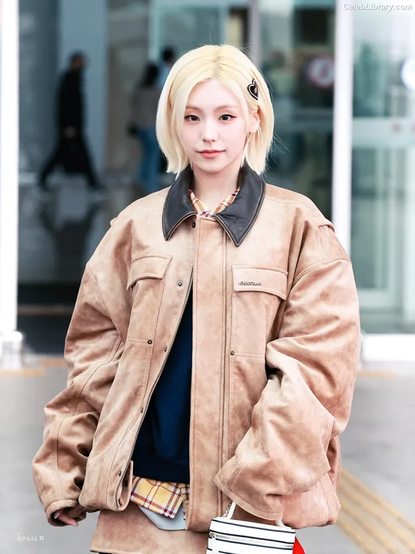 Yeji - ITZY (예지, Hwang Ye-ji) photo 6 of 1028