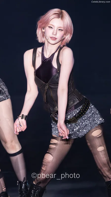Yeji - ITZY (예지, Hwang Ye-ji) photo 8 of 1028