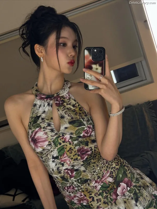Yeji - ITZY (예지, Hwang Ye-ji) photo 23 of 1028